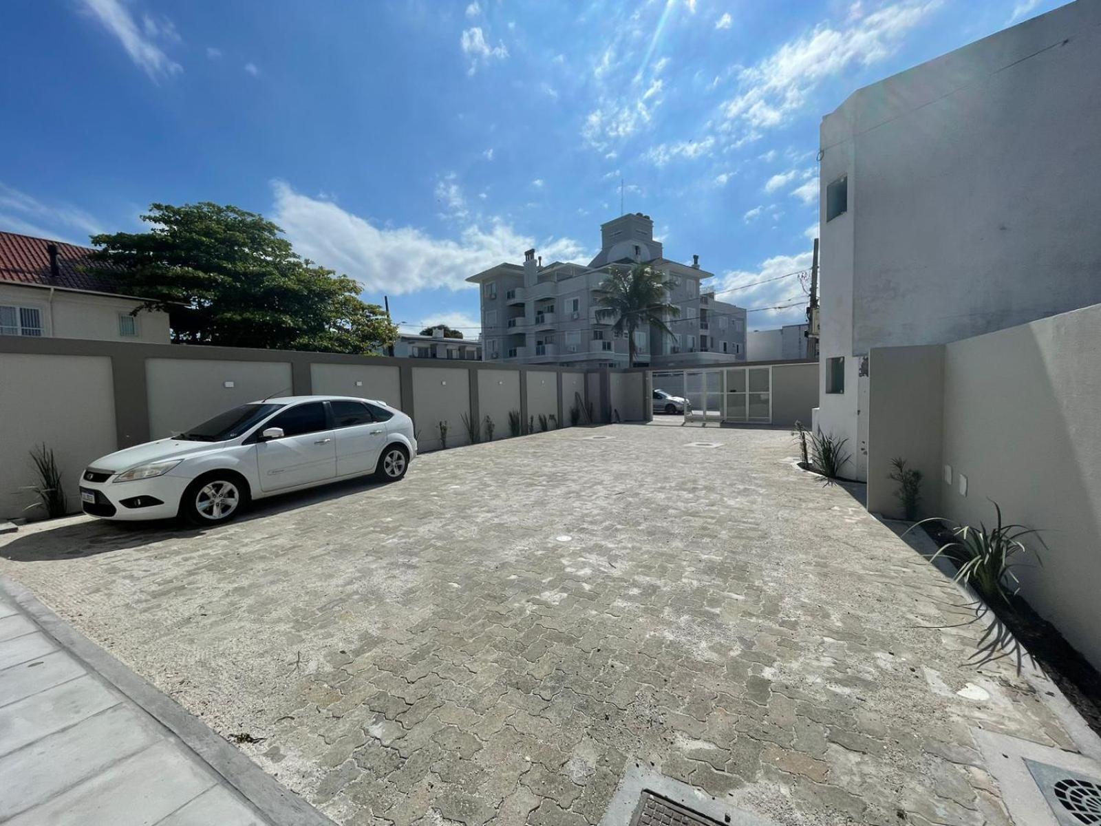 Apartamentos Com Vista Mar Na Praia Dos Ingleses ฟลอเรียนอโปลิส ภายนอก รูปภาพ